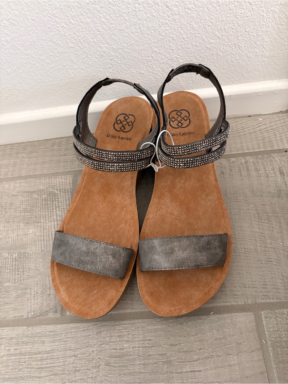 Daisy Fuentes Metallic Gray Strap Sandals with Embellished Ankle